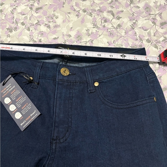 Measure & Made Women's Dark Blue Skinny Jeans - Picture 2 of 7